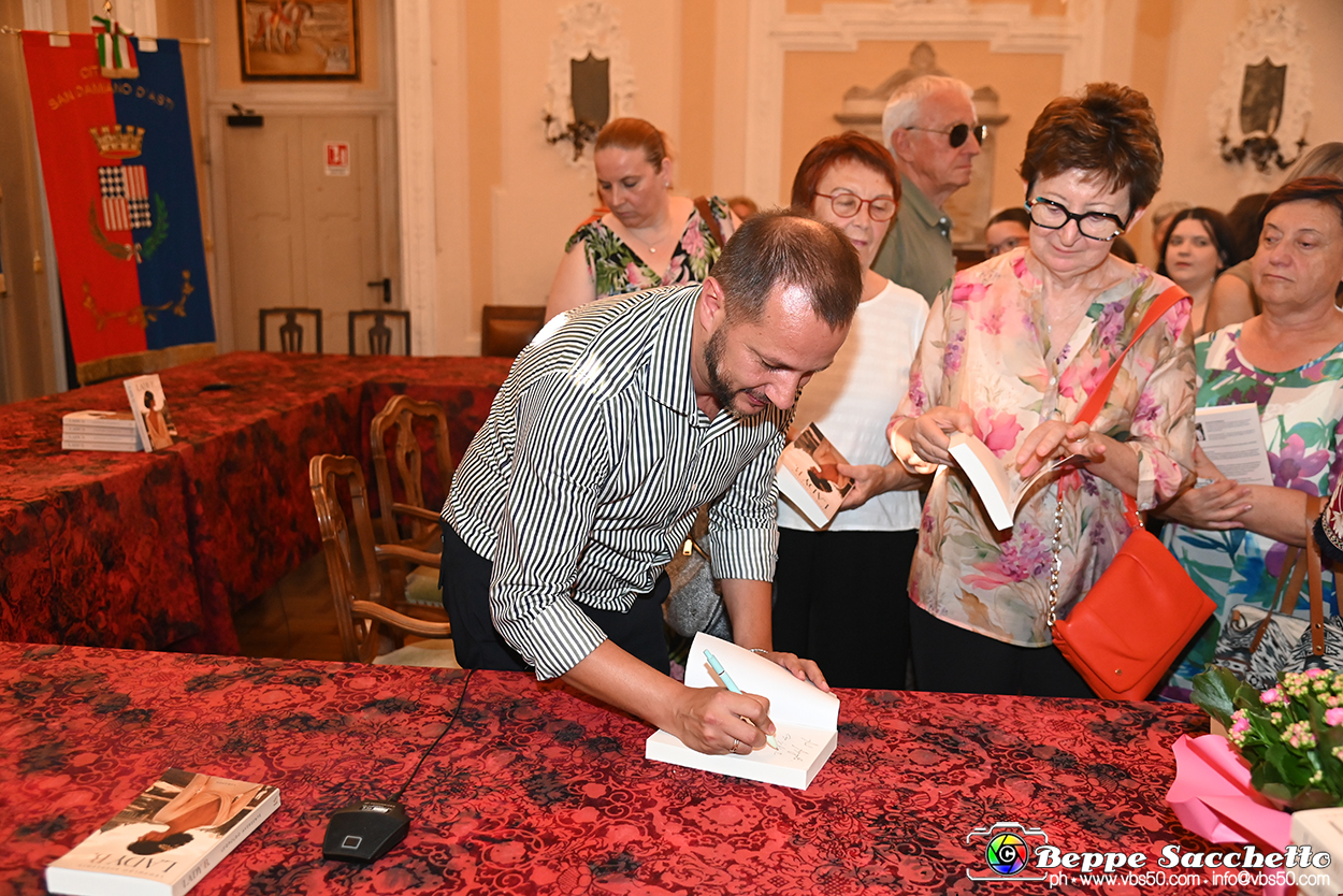 VBS_3393 - Presentazione libro 'Lady B.' di Leopoldo Aversente.jpg